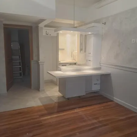 Village Apartman *
